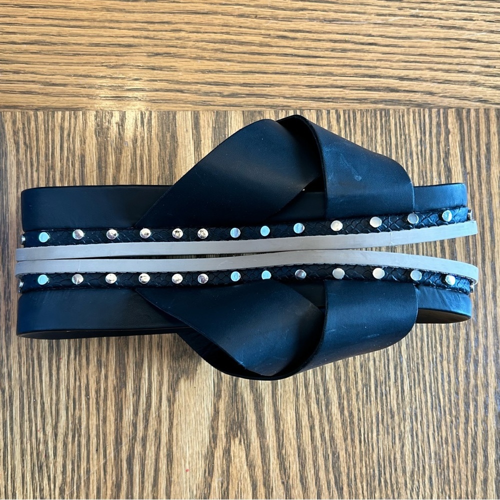 Dolce Vita Women’s Black Gracy Crisscross Slide Sandals Size 8 - Picture 7 of 12